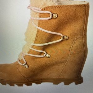 Sorel Women’s Joan of Artic Wedge III Lace Cozy Waterproof Bootie Sz 9 NIB